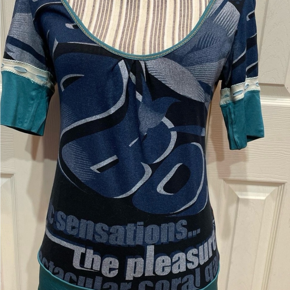 Custo Barcelona Short 1/4” Sleeve Graphic Tee Girl Face Made in Spain